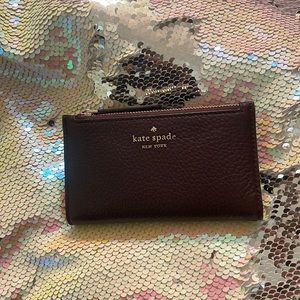 Kate Spade slim bifold wallet minimum use, brand new